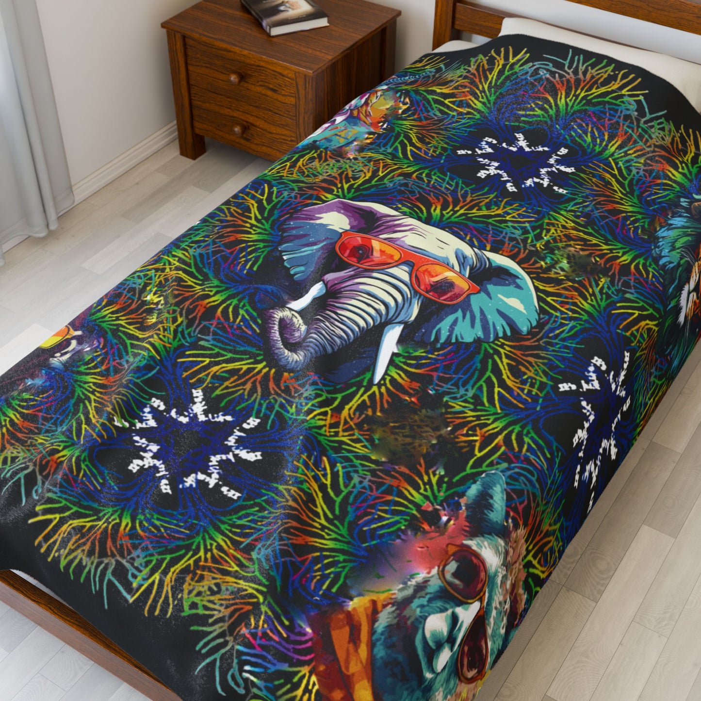 Black Wild & Cool Creatures Velveteen Blanket, Animals, Cozy Throw Home Decor, Gift, Bed Cover Vibrant Couch Blanket Kids Birthday Christmas