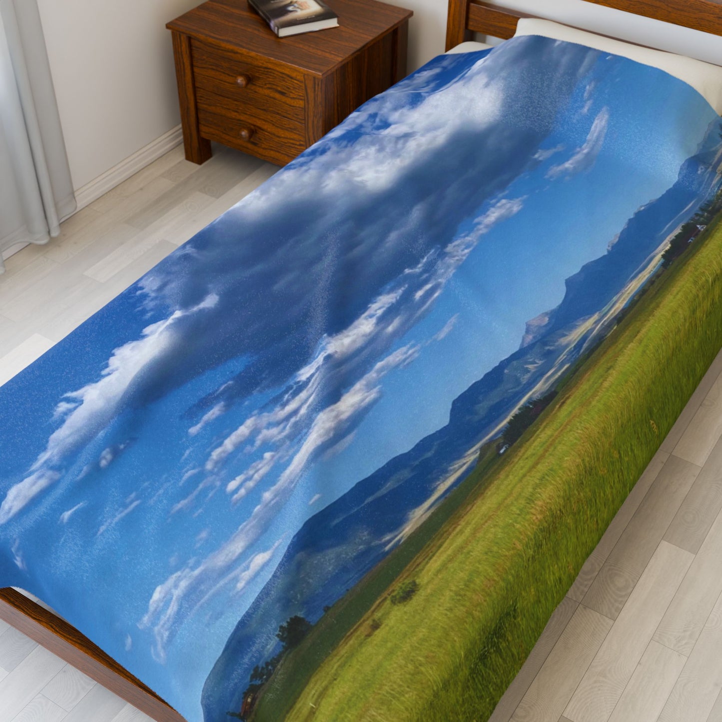 Western Clouds Velveteen Blanket, Cozy Throw, Home Decor, Gift, Bed Cover, Vibrant Couch Blanket, Birthday Wedding Anniversary Christmas