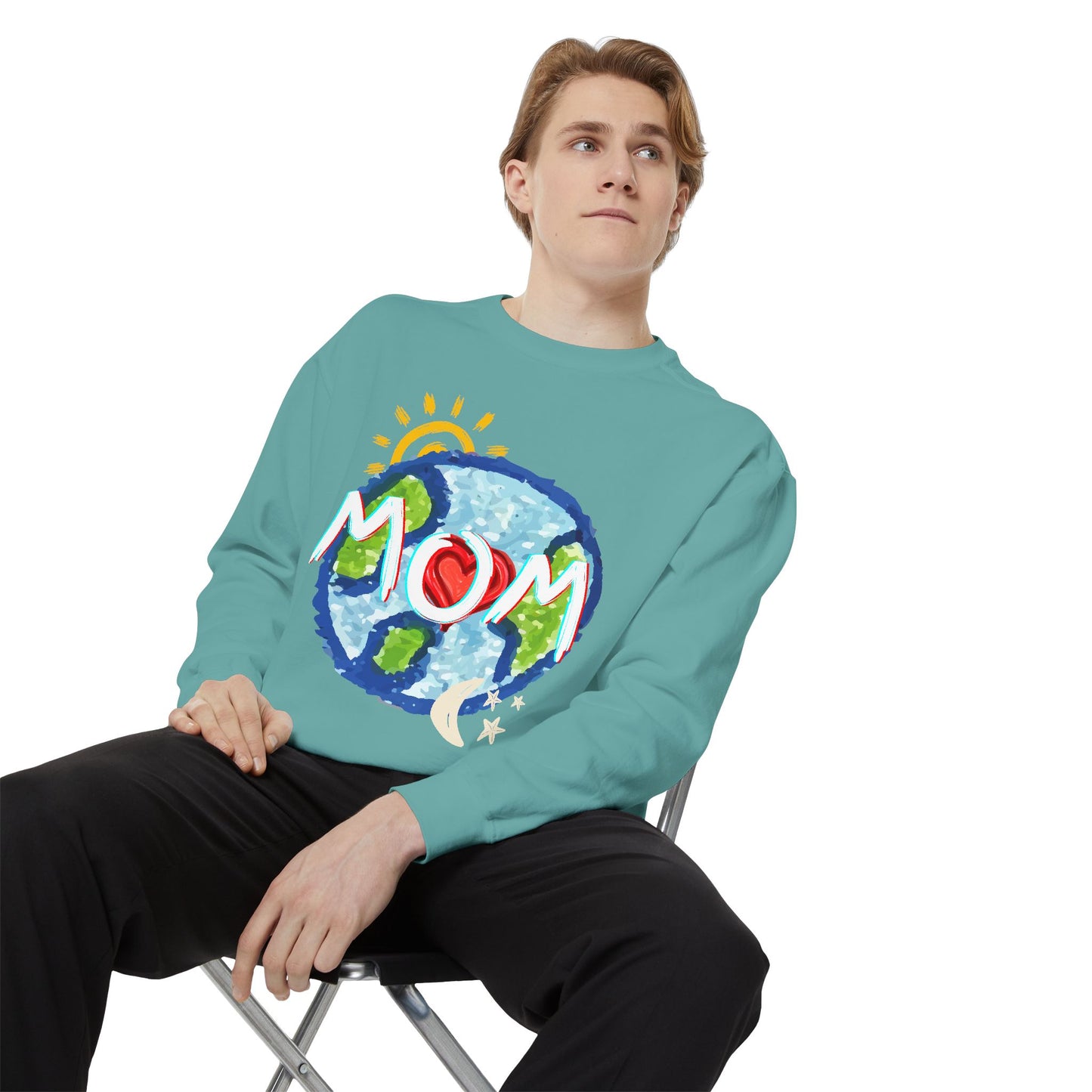 Mom’s World Graphic Unisex Sweatshirt for Mother’s Day