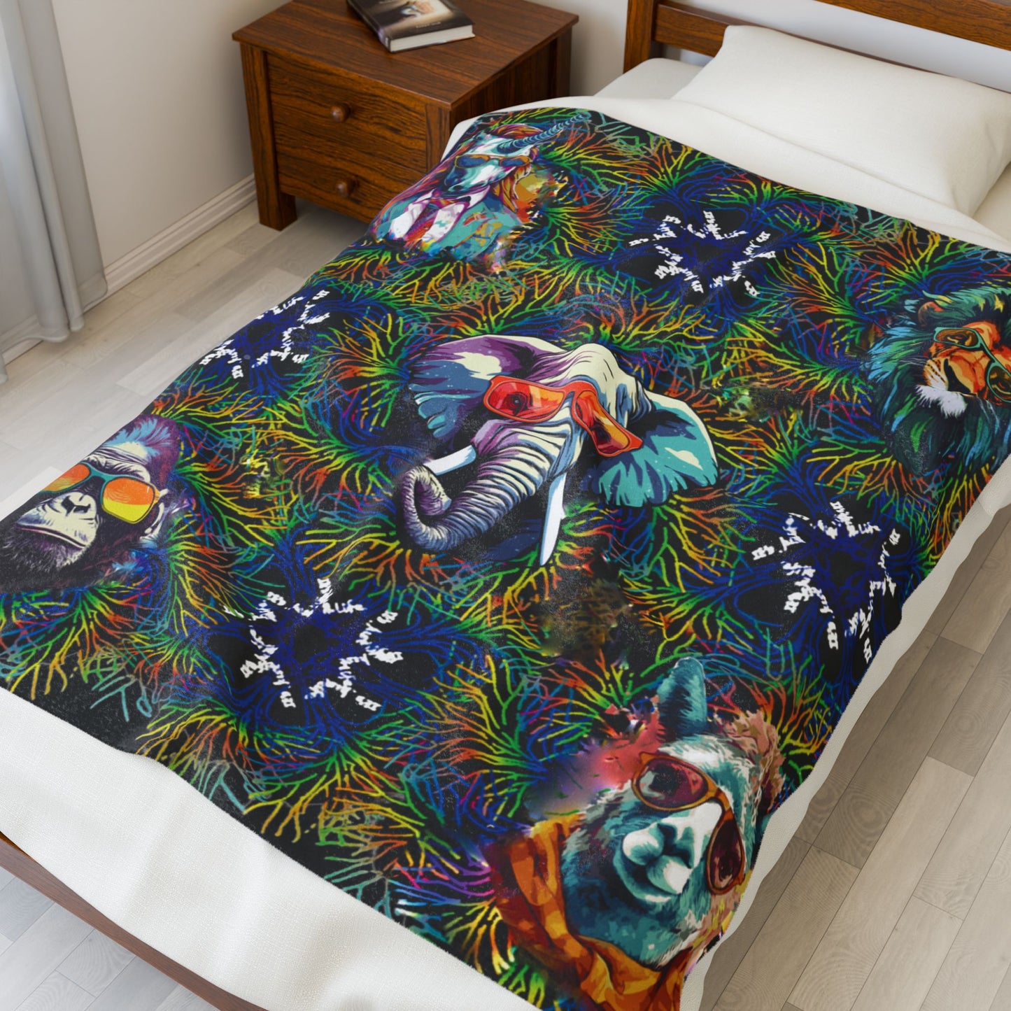 Black Wild & Cool Creatures Velveteen Blanket, Animals, Cozy Throw Home Decor, Gift, Bed Cover Vibrant Couch Blanket Kids Birthday Christmas